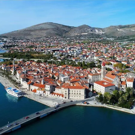 Vila Beachfront Ciovka Slatine