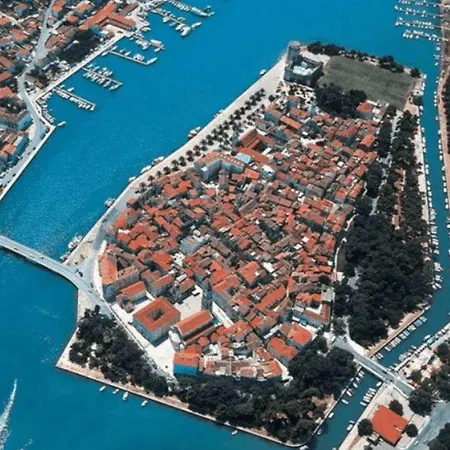 Beachfront Ciovka Vila