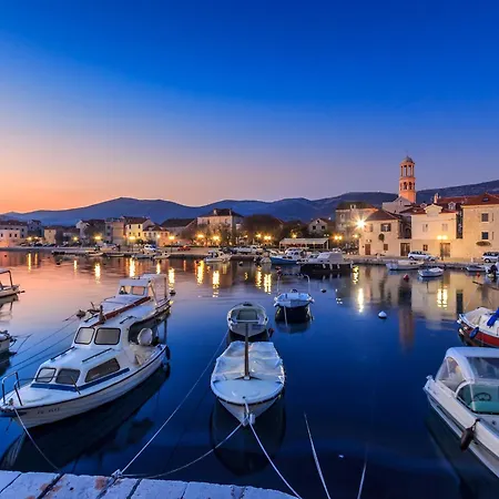 Beachfront Ciovka * Slatine