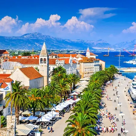 Beachfront Ciovka Villa Slatine