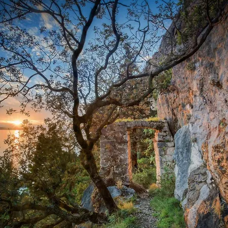 Beachfront Ciovka Villa