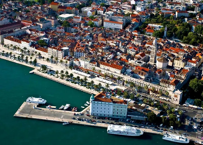 Beachfront Ciovka Villa