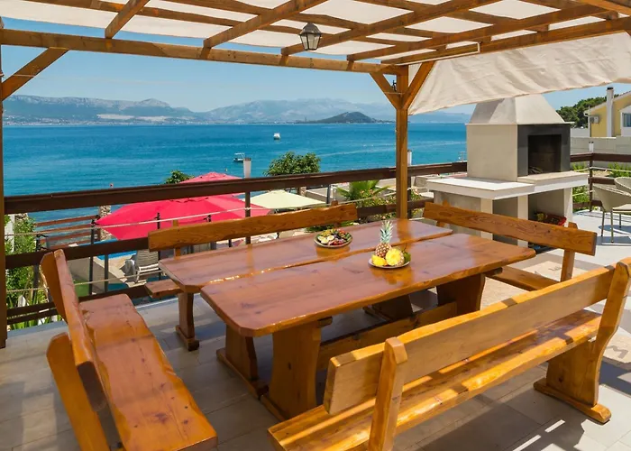 Villa Beachfront Ciovka